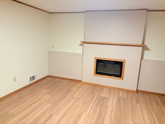 4553 Scott Trl in Eagan, MN - Building Photo - Building Photo