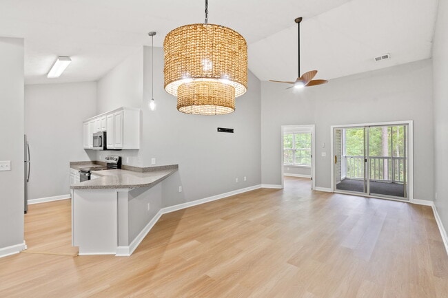 property at 112 Westhaven Dr