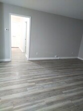 2201 Alta Ave, Unit Apt. 2 in Louisville, KY - Building Photo - Building Photo