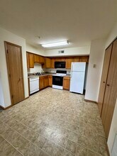 4600 Grand Ave in Davenport, IA - Building Photo - Building Photo