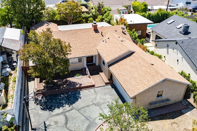 property at 918 Uclan Dr