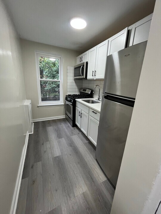 676 Park Ave in East Orange, NJ - Building Photo