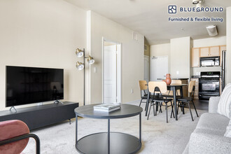 5535 Westlawn Ave in Los Angeles, CA - Building Photo - Building Photo