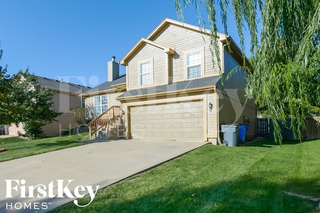 17534 W 111th Terrace in Olathe, KS - Building Photo - Building Photo