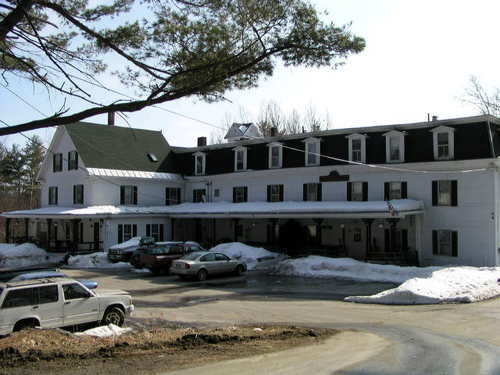 27 Prospect Hill Rd in Sunapee, NH - Building Photo - Building Photo