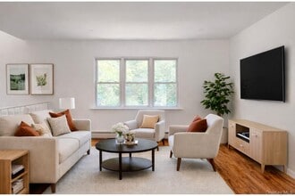 418 Garden St in West Islip, NY - Building Photo - Building Photo