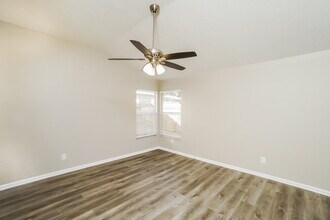 10415 Copperwood Dr in New Port Richey, FL - Foto de edificio - Building Photo