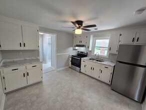 1711 Birdsong Rd in Petersburg, VA - Building Photo - Building Photo
