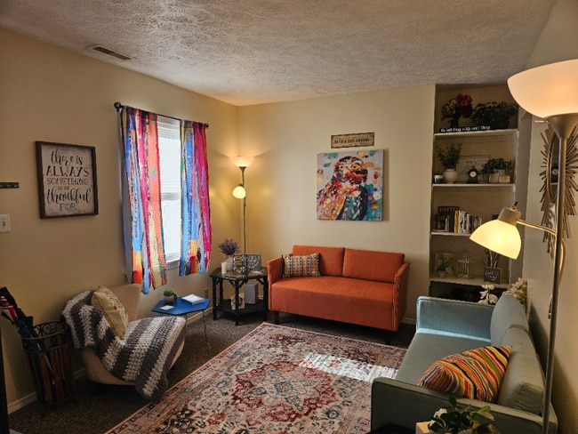 2124 W Jackson St in Muncie, IN - Foto de edificio - Building Photo