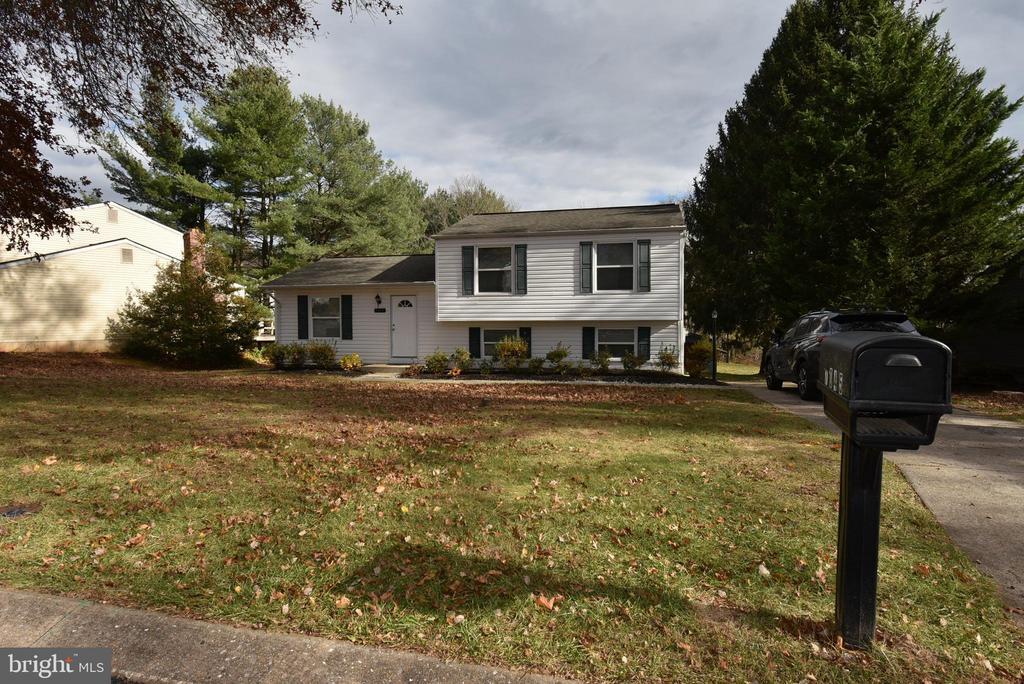 7045 MacBeth Way in Eldersburg, MD - Building Photo