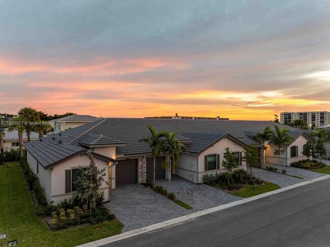 14800 Cumberland Dr in Delray Beach, FL - Building Photo - Building Photo