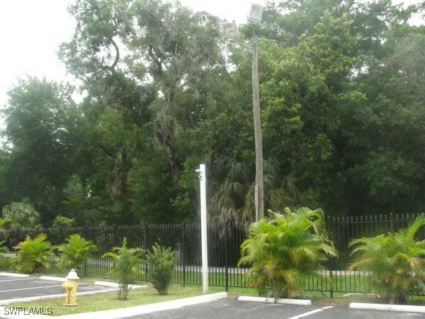 4280 Desoto Ave in Ft. Myers, FL - Building Photo