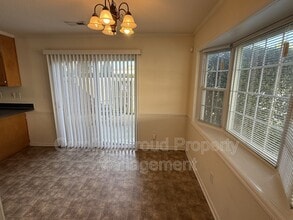 4033 Cobblestone Dr in Greenville, NC - Building Photo - Building Photo