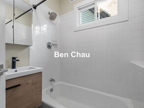 57 Hawthorne St, Unit 2B in Somerville, MA - Foto de edificio - Building Photo