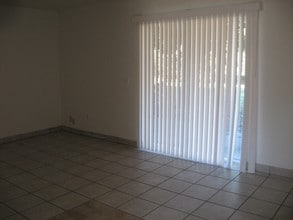 5885 Dahlia Dr in Orlando, FL - Building Photo - Building Photo