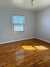 22900 Tracy Ave in Euclid, OH - Building Photo - Building Photo