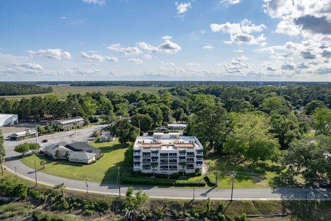 River Cove Condominiums in Savannah, GA - Building Photo - Building Photo