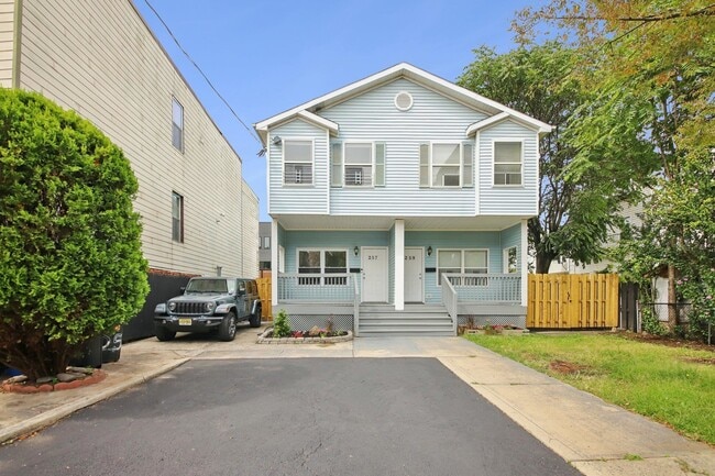 property at 257-59 Pine St