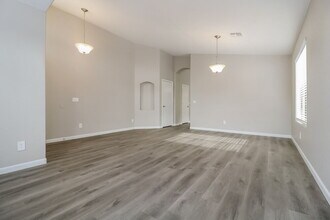 1257 N 159th Ln in Goodyear, AZ - Foto de edificio - Building Photo