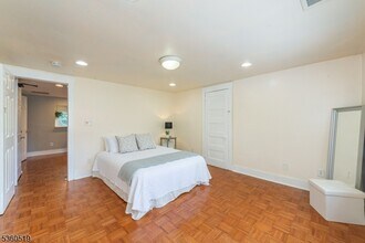 165 Hillside Ave in Glen Ridge, NJ - Building Photo - Building Photo