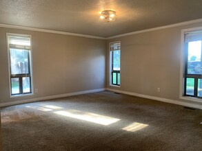 8995 W Pembrook Dr in Boise, ID - Building Photo - Building Photo