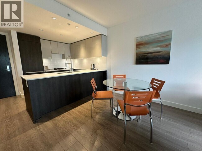 1588 E Hastings St in Vancouver, BC - Building Photo - Building Photo