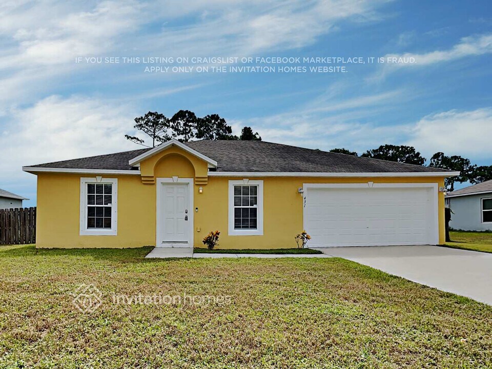 431 Alameda Ave SE in Palm Bay, FL - Foto de edificio