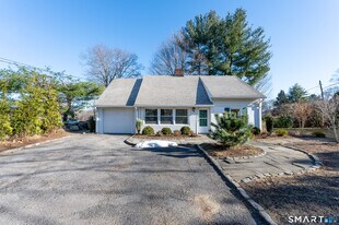 1329 Stillwater Rd in Stamford, CT - Building Photo