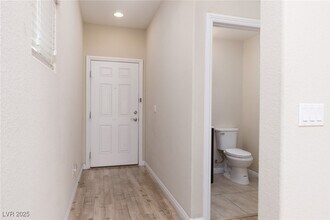 2872 Glass Vine Ct in Las Vegas, NV - Building Photo - Building Photo