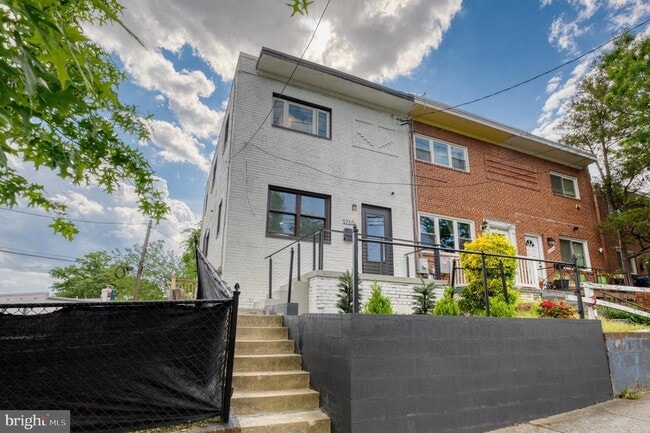 5710 Eastern Ave NE in Washington, DC - Building Photo - Building Photo