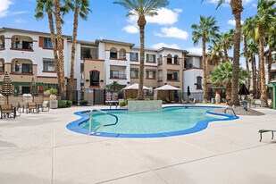 Wyngate Apartments in Surprise, AZ - Building Photo