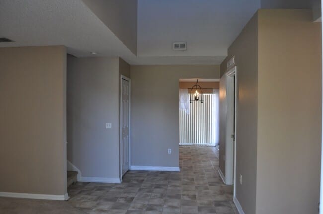 28 Lamour Ln in Palm Coast, FL - Building Photo - Building Photo