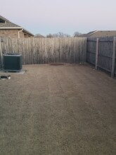 2209 Starwood Wy in Yukon, OK - Building Photo - Building Photo