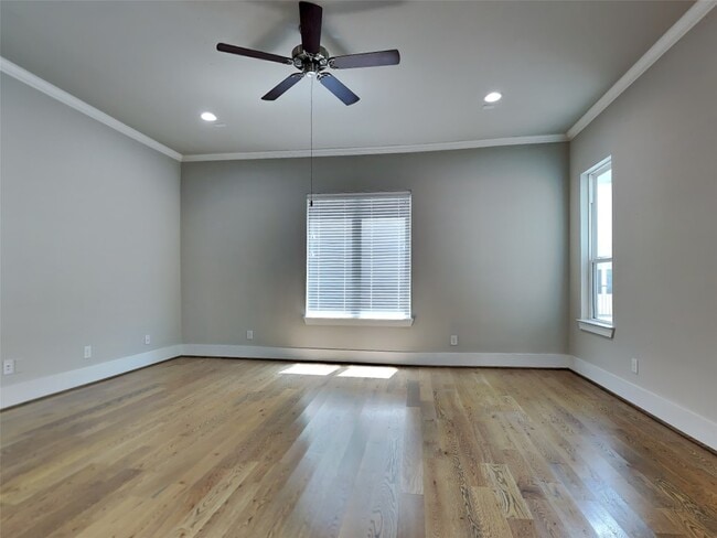 property at 1313 W 24th St