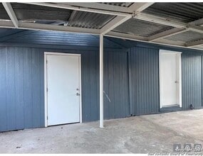 230 E Hafer Ave in San Antonio, TX - Building Photo - Building Photo
