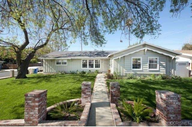 property at 9601 Comanche Ave