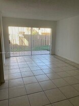 4120 NW 79th Ave, Unit 1D in Doral, FL - Building Photo