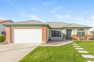 10417 E Crescent Ave in Mesa, AZ - Building Photo