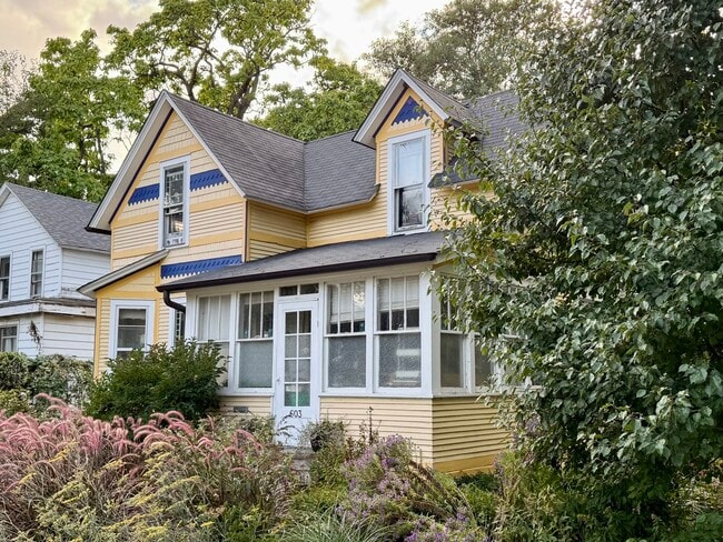 property at 603 S Batavia Ave