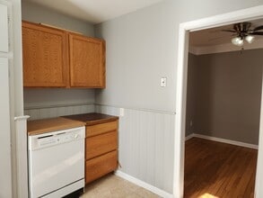 214 Potter Ave in Royal Oak, MI - Foto de edificio - Building Photo