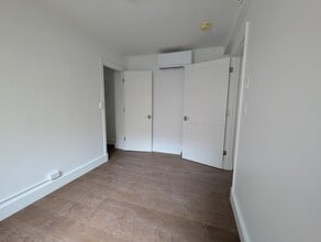 1642 Massachusetts Ave, Unit 1 in Cambridge, MA - Building Photo - Building Photo