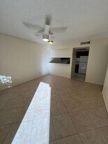 1201 S McClintock Dr in Tempe, AZ - Building Photo