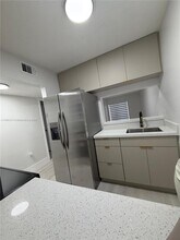 2721 NW 23rd Ct in Miami, FL - Building Photo - Building Photo