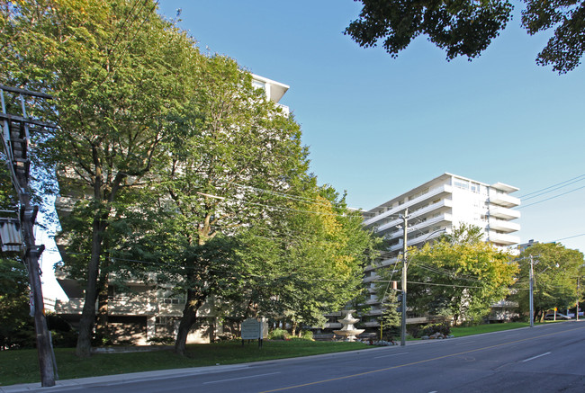 Marquesa Apartments in Toronto, ON - Building Photo - Building Photo