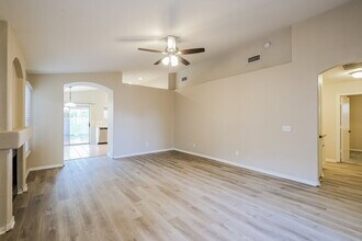 8667 W Palm Ln in Phoenix, AZ - Building Photo - Building Photo