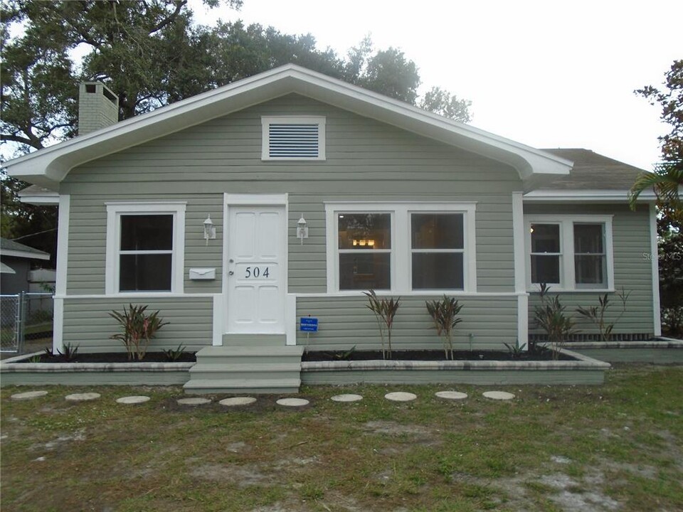 504 4th Ave E in Bradenton, FL - Building Photo