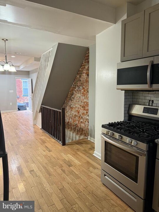 3104 Hurley St in Philadelphia, PA - Building Photo