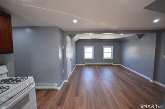 70 Westfield Ave in Bridgeport, CT - Building Photo - Building Photo