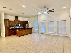 2805 Mimosa St in Mission, TX - Building Photo - Building Photo