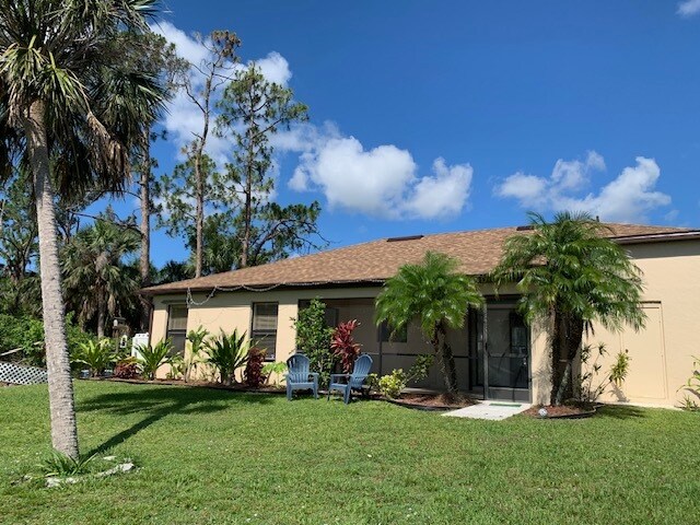 5272 Andris St in North Port, FL - Building Photo - Building Photo